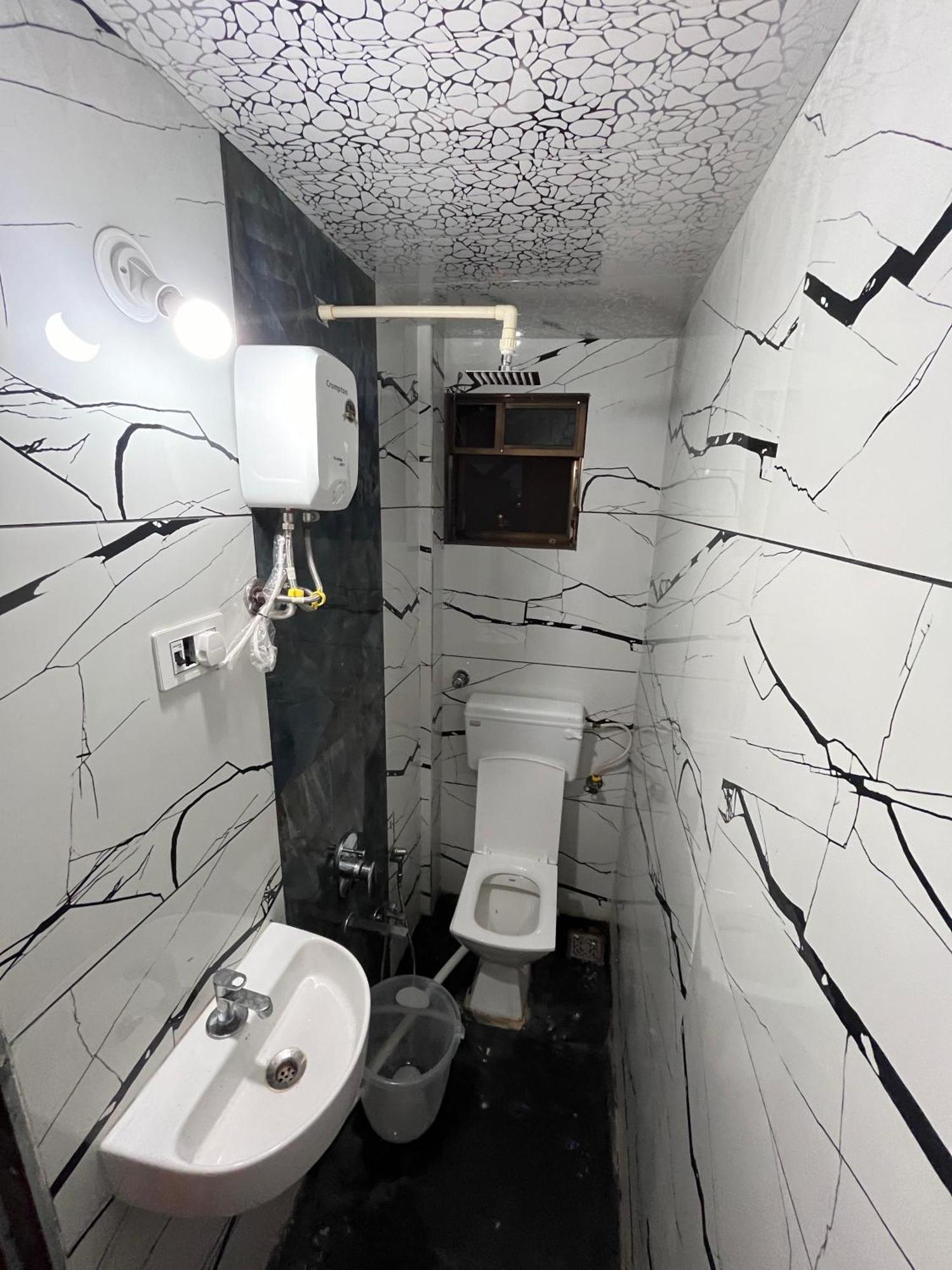 Hotel Sun Lodging Bhiwandi Exterior foto